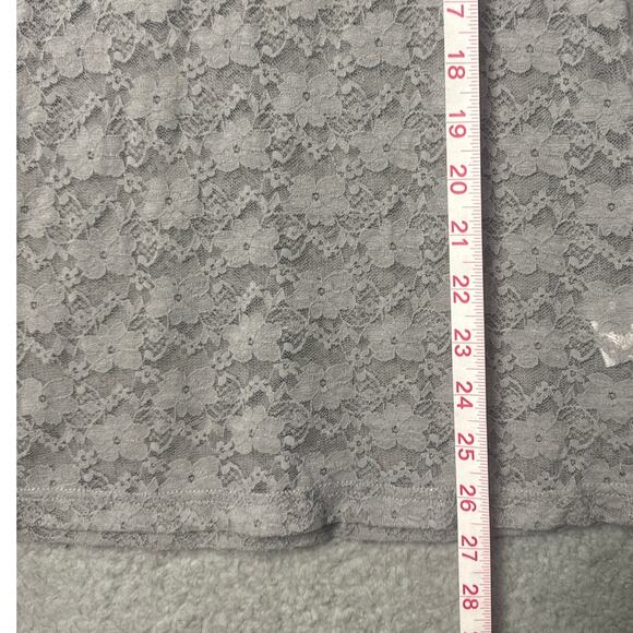Bongo Y2K Sheer Floral Lace Gray Tee Top Retro Layering Long Waist Vintage Vibe - Picture 4 of 6